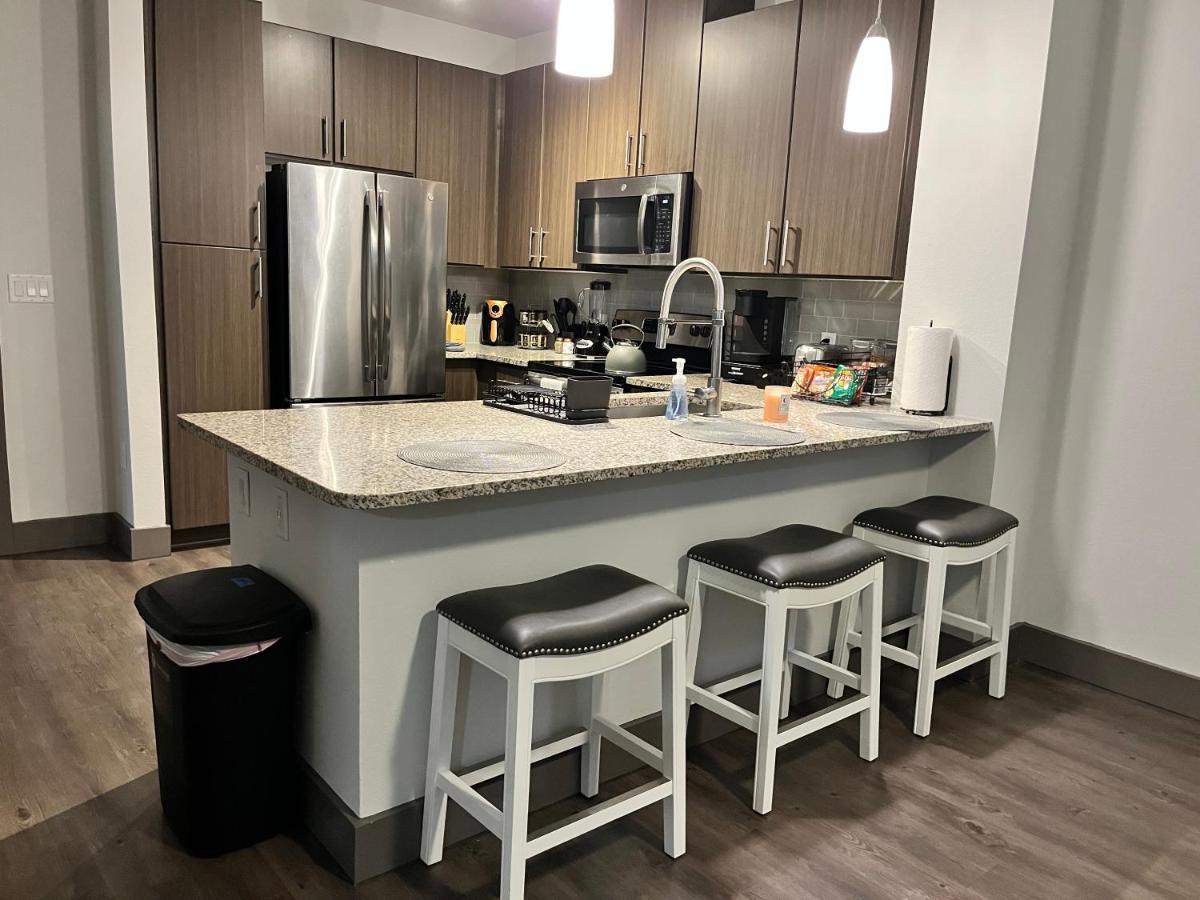 Comfy Abode Near Bush Airport Apartment Houston Exterior photo